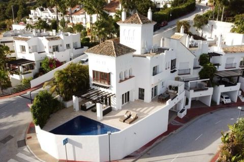Rækkehus i Istan, Malaga, Istan - € 1.190.000 | Ref: R4972219 - foto 1