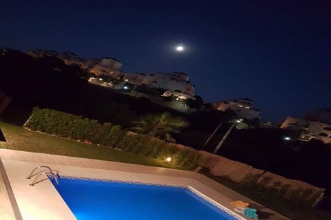 Villa i Elviria, Malaga, Elviria - € 1.200.000 | Ref: R5063863 - foto 13