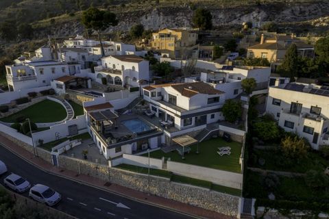 Villa a Benalmadena, Malaga, Benalmadena - € 1.399.000 | Ref: R4909465 - foto 17