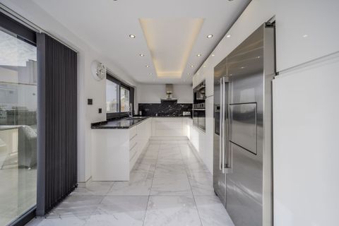 Villa a Benalmadena, Malaga, Benalmadena - € 1.399.000 | Ref: R4909465 - foto 49