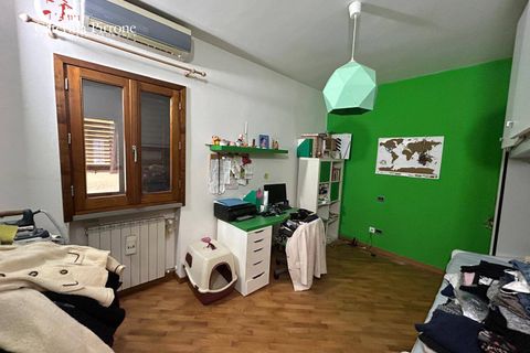 Villa a Florence, Florence, Florence - € 400.000 | Ref: AB2 - foto 9