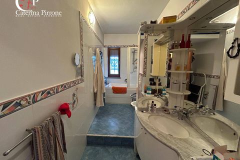 Villa a Florence, Florence, Florence - € 400.000 | Ref: AB2 - foto 11