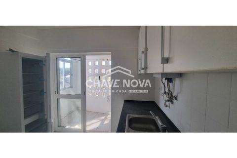 Lejlighed i Carnaxide, Lisbon, Carnaxide - € 249.000 | Ref: LX/02418 - foto 2