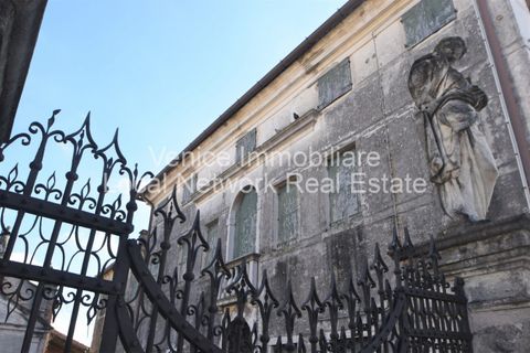 Landejendom i Stra, Venice, Stra - € 280.000 | Ref: ST299 - foto 1
