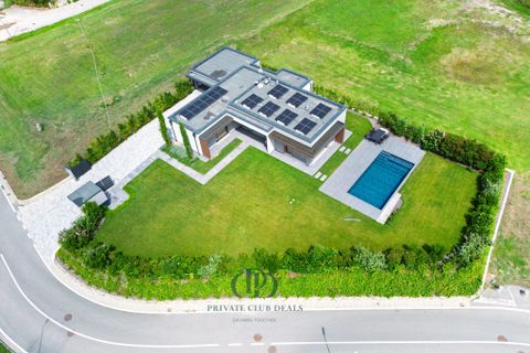 Villa a Angera, Varese, Angera - € 1.250.000 | Ref: 86134880 - foto 10