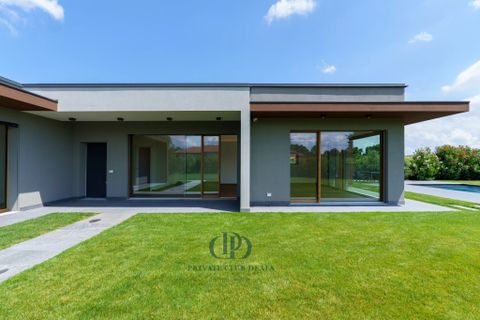 Villa a Angera, Varese, Angera - € 1.250.000 | Ref: 86134880 - foto 36