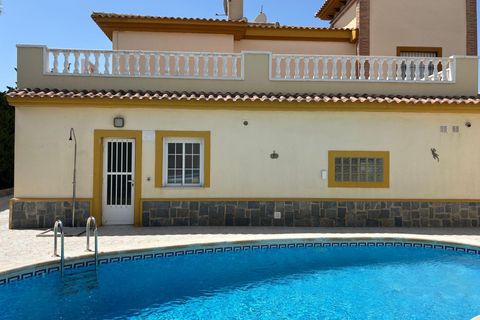 Villa i Torrevieja, Alicante, Torrevieja - € 445.000 | Ref: AM-01992/8919 - foto 11