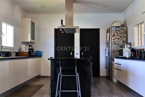 Villa i Alvor, Faro, Alvor - € 1.250.000 | Ref: C0240-03330 - foto 3