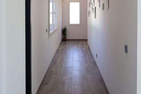 Villa i Alvor, Faro, Alvor - € 1.250.000 | Ref: C0240-03330 - foto 5
