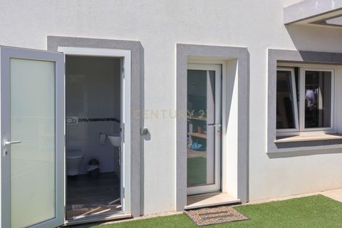 Villa i Alvor, Faro, Alvor - € 1.250.000 | Ref: C0240-03330 - foto 11