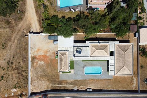 Villa i Alvor, Faro, Alvor - € 1.250.000 | Ref: C0240-03330 - foto 14