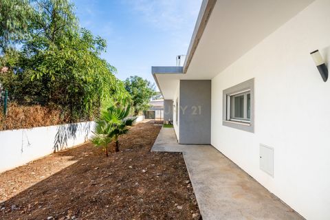 Villa i Alvor, Faro, Alvor - € 1.250.000 | Ref: C0240-03330 - foto 18