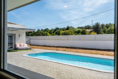 Villa i Alvor, Faro, Alvor - € 1.250.000 | Ref: C0240-03330 - foto 20