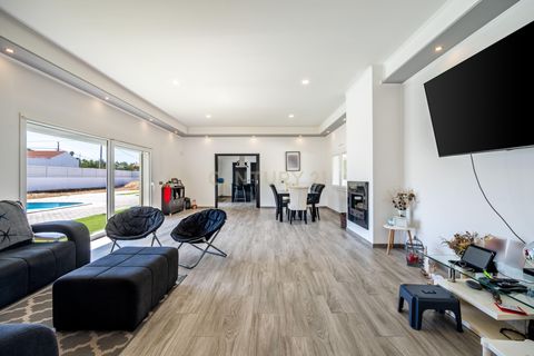Villa i Alvor, Faro, Alvor - € 1.250.000 | Ref: C0240-03330 - foto 44
