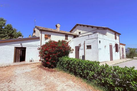 Landejendom i Ancarano, Teramo, Ancarano - € 225.000 | Ref: 33265 - foto 1