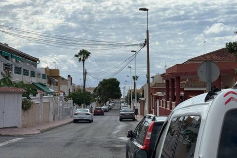 Bungalow i Torrevieja, Alicante, Torrevieja - € 164.900 | Ref: A10689/6084 - foto 32