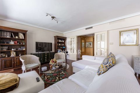 Penthouse i Marbella, Malaga, Marbella - € 850 000 | Ref: 212503 - foto 3