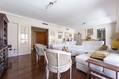 Penthouse i Marbella, Malaga, Marbella - € 850 000 | Ref: 212503 - foto 4