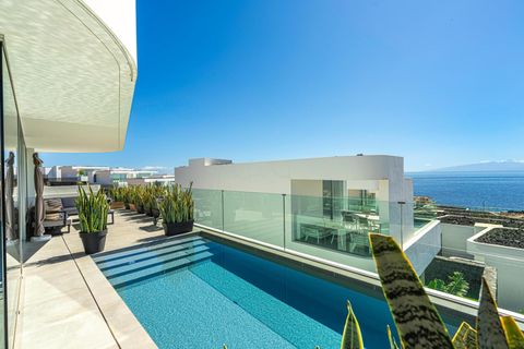 Villa a Adeje, Tenerife, Adeje - € 1.520.000 | Ref: OH0040/12815 - foto 9