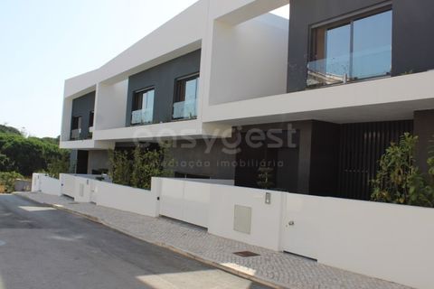 Rækkehus i Loures, Lisbon, Loures - € 797.500 | Ref: PF97736JT - foto 1