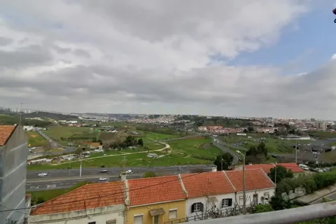 Erhvervsejendom i Amadora, Lisbon, Amadora - € 215.000 | Ref: C0484-00197 - foto 2