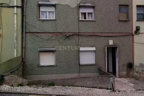Erhvervsejendom i Amadora, Lisbon, Amadora - € 215.000 | Ref: C0484-00197 - foto 3