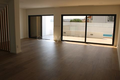 Rækkehus i Loures, Lisbon, Loures - € 797.500 | Ref: PF97742JT - foto 14