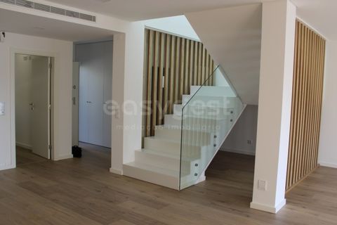 Rækkehus i Loures, Lisbon, Loures - € 797.500 | Ref: PF97740JT - foto 15