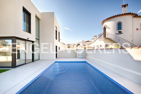 Rækkehus i Empuriabrava, Gerona, Empuriabrava - € 739.000 | Ref: W-02XI0V - foto 7