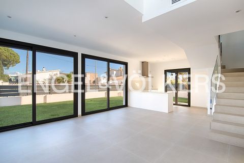 Rækkehus i Empuriabrava, Gerona, Empuriabrava - € 739.000 | Ref: W-02XI0V - foto 13