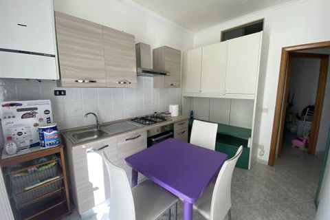 Leilighet i Monte Sant'Angelo, Foggia, Monte Sant'Angelo - € 50 000 | Ref: CORSO VITTORIO EMANUELE - foto 3