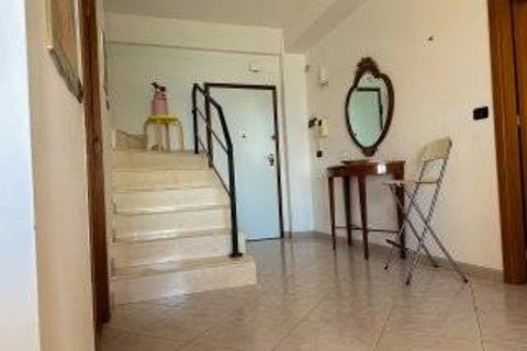 Lejlighed i Manfredonia, Foggia, Manfredonia - € 420.000 | Ref: ATTICO VIA DE GASPERI + BOX - foto 3