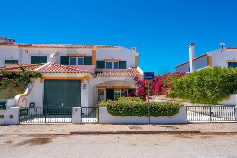 Villa i Castro Marim, Faro, Castro Marim - € 700.000 | Ref: KWPT-018828 - foto 1