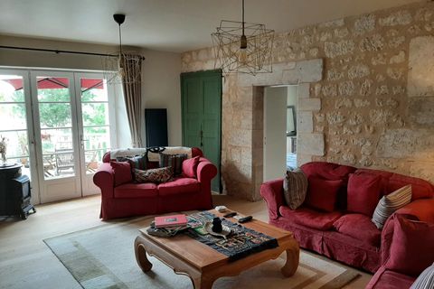 Landsbyhus i Aubeterre-sur-Dronne, Charente, Aubeterre-sur-Dronne - € 275.000 | Ref: BVI82069 - foto 2