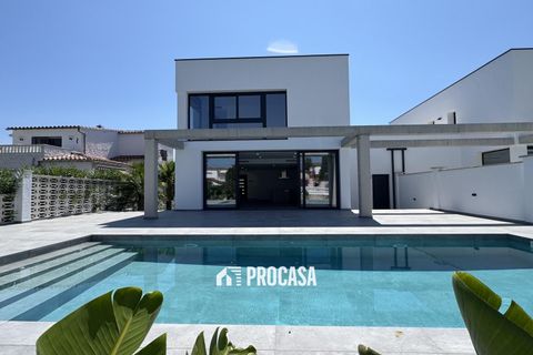 Villa a Empuriabrava, Gerona, Empuriabrava - € 1.290.000 | Ref: 3896 - foto 6