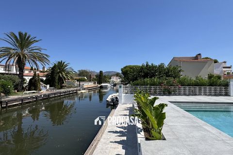 Villa a Empuriabrava, Gerona, Empuriabrava - € 1.290.000 | Ref: 3896 - foto 8