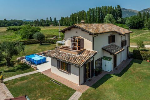 Villa a Gubbio, Perugia, Gubbio - € 345.000 | Ref: CBI134-1917-189 - foto 25