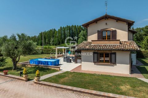 Villa a Gubbio, Perugia, Gubbio - € 345.000 | Ref: CBI134-1917-189 - foto 26