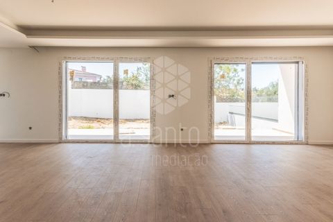 Haus in Alcabideche, Lisbon, Alcabideche - € 1.350.000 | Ref: RE10801AE_M1 - Foto 2