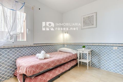 Villa i Roses, Gerona, Roses - € 305.000 | Ref: 3489 - foto 23