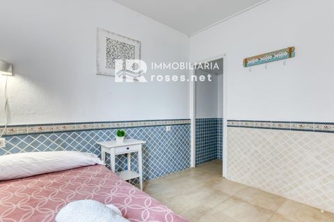 Villa i Roses, Gerona, Roses - € 305.000 | Ref: 3489 - foto 24