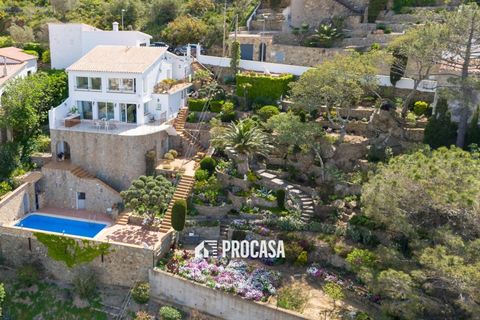 Villa a Roses, Gerona, Roses - € 880.000 | Ref: 3907 - foto 1