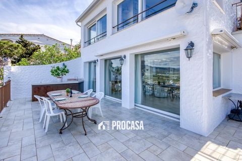Villa a Roses, Gerona, Roses - € 880.000 | Ref: 3907 - foto 11