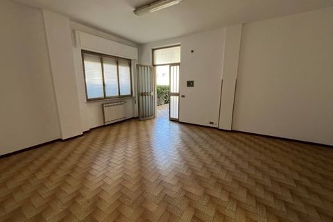 Erhvervsejendom i Vasto, Chieti, Vasto - € 175.000 | Ref: 5339 - foto 2