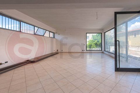 Erhvervsejendom i Ceprano, Frosinone, Ceprano - € 110.000 | Ref: AC99-149-1657 - foto 2