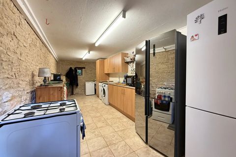 Villa a Barro, Charente, Barro - € 235.400 | Ref: BVI82318 - foto 11
