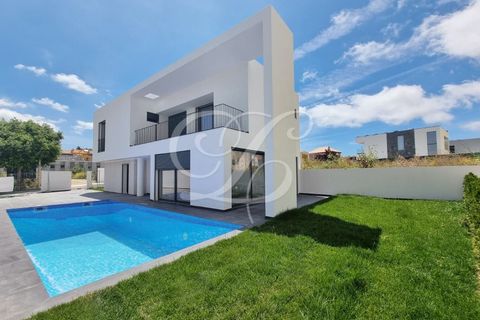 Villa i Carcavelos, Lisbon, Carcavelos - € 1.130.000 | Ref: L41737 - foto 3