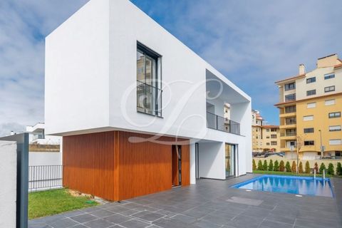 Villa i Carcavelos, Lisbon, Carcavelos - € 1.130.000 | Ref: L41737 - foto 19