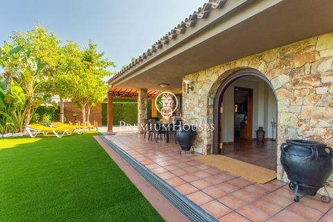Villa a Argentona, Barcelona, Argentona - € 895.000 | Ref: PH103462/3699 - foto 2