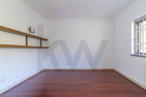 Villa i Oeiras, Lisbon, Oeiras - € 1.400.000 | Ref: KWPT-019483 - foto 13
